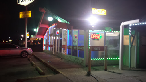 Donut Shop «USA Donuts», reviews and photos, 902 N Westmoreland Rd, Dallas, TX 75211, USA