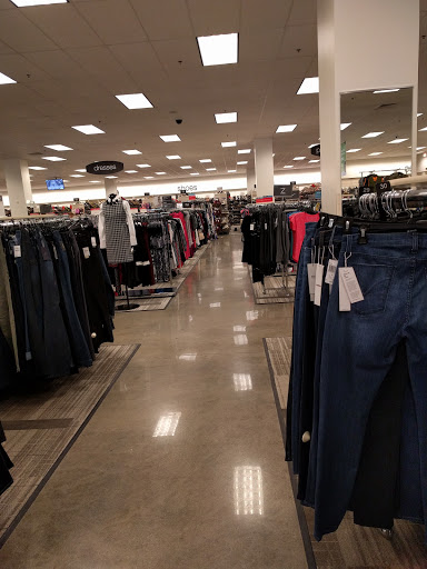 Department Store «Nordstrom Rack Centre at Post Oak», reviews and photos, 5000 Westheimer Rd #500, Houston, TX 77056, USA