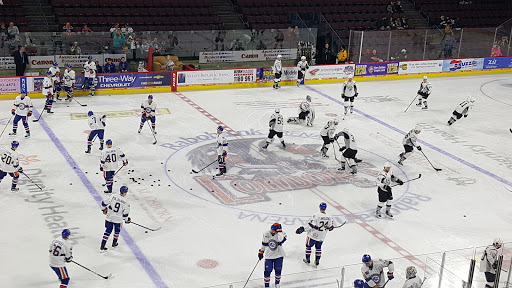 Hockey Club «Bakersfield Condors Pro Hockey», reviews and photos