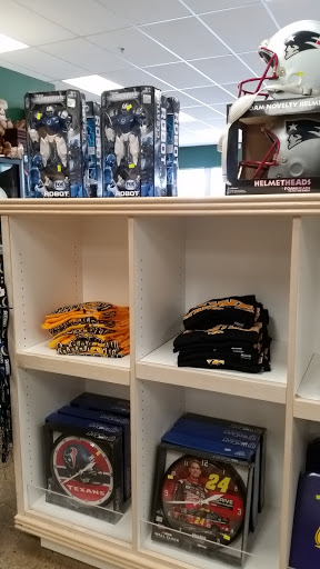 Thrift Store «Encore Thrift Store», reviews and photos, 4640 Merle Hay Rd, Urbandale, IA 50322, USA