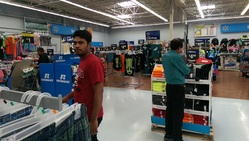 Discount Store «Walmart», reviews and photos, 1570 Chester Pike, Eddystone, PA 19022, USA