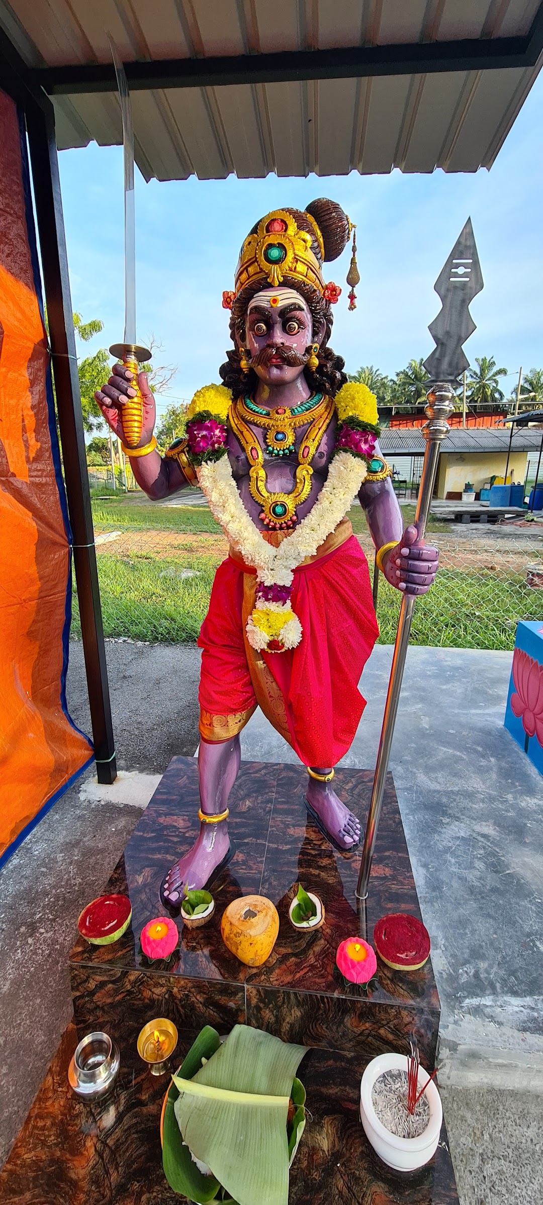 AUM SHRI SHIVA RAJA RAJA MUNISWARAR ALAYAM