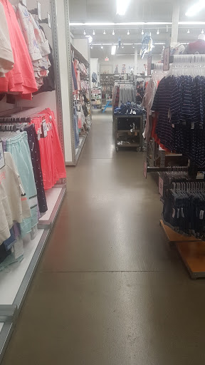 Clothing Store «Old Navy», reviews and photos, 25650 The Old Rd, Valencia, CA 91381, USA