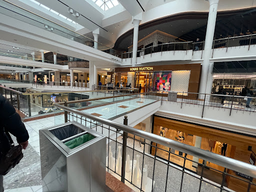 Shopping Mall «Tysons Galleria», reviews and photos, 2001 International Dr, McLean, VA 22102, USA