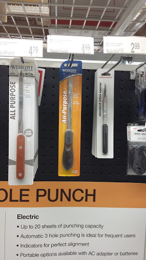 Office Supply Store «Office Depot», reviews and photos, 511 E Roosevelt Rd, Lombard, IL 60148, USA