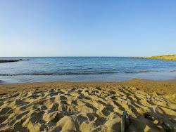 Iliostasis beach'in fotoğrafı ve yerleşim