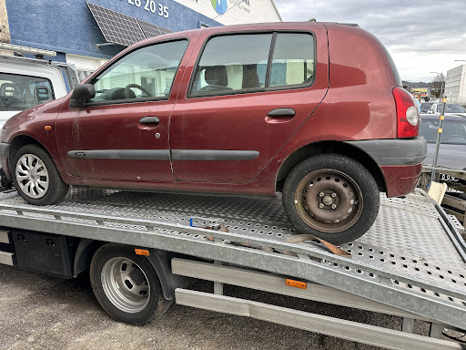 Photo 2 - Autodis Prangere