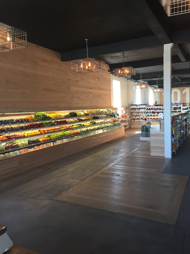 Grocery Store «Good Grocer», reviews and photos, 122 E Lake St, Minneapolis, MN 55408, USA