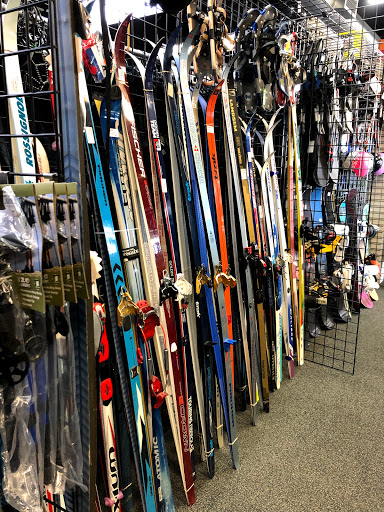 Sporting Goods Store «Play It Again Sports», reviews and photos, 1422 NW 9th St, Corvallis, OR 97330, USA