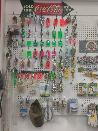 Pet Supply Store «Largo Feed & Garden Supply Inc», reviews and photos, 210 W Bay Dr, Largo, FL 33770, USA