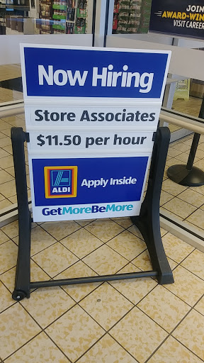 Supermarket «ALDI», reviews and photos, 203 N Springboro Pike, Dayton, OH 45449, USA