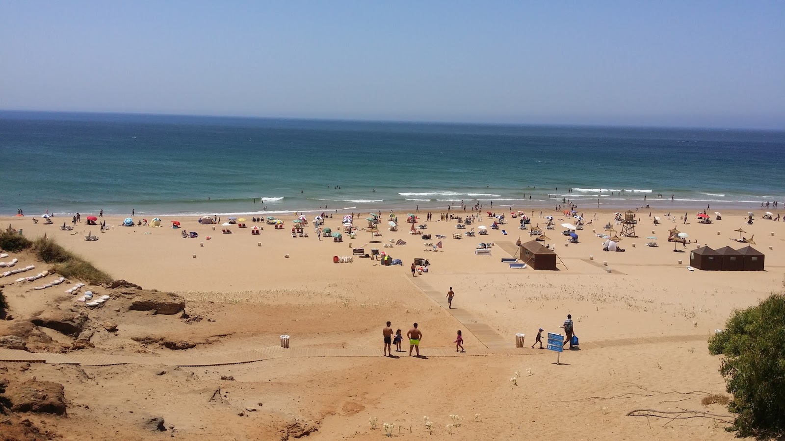 Achakar Beach'in fotoğrafı geniş plaj ile birlikte