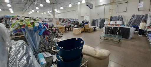 Thrift Store «Goodwill Ocala Superstore Adjacent to Paddock Mall», reviews and photos, 2830 SW 27th Ave, Ocala, FL 34471, USA