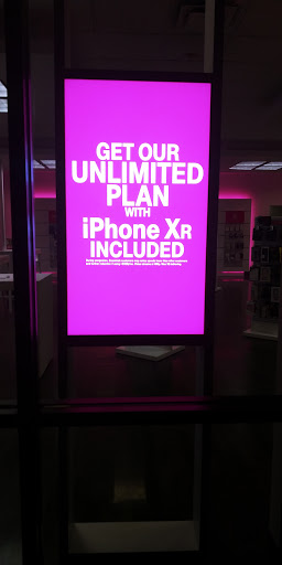 Cell Phone Store «T-Mobile», reviews and photos, 34260 Monterey Ave Suite 100, Palm Desert, CA 92260, USA