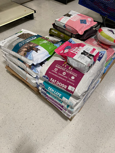 Pet Supply Store «PetSmart», reviews and photos, 8215 Laguna Blvd, Elk Grove, CA 95758, USA