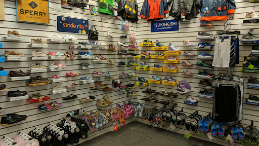 Shoe Store «Littles Shoes», reviews and photos, 5850 Forbes Ave, Pittsburgh, PA 15217, USA