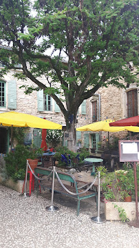 Atmosphère du Restaurant méditerranéen Le petit café à Oppède - n°15