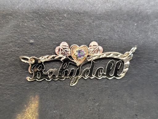 Jewelry Repair Service «El Oscar Jewelry Repair», reviews and photos, 2208 N Blackstone Ave, Fresno, CA 93703, USA