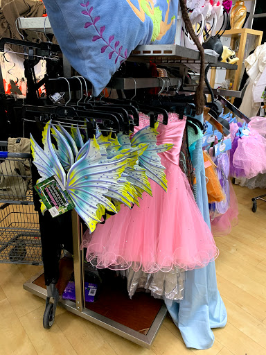 Thrift Store «Goodwill Store & Donation Center», reviews and photos