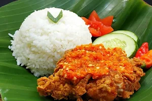 Ayam Bakar Kubu Kitchen image