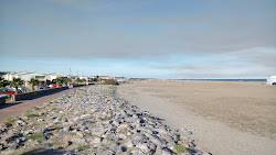 Foto von Plage de Mateille und die siedlung