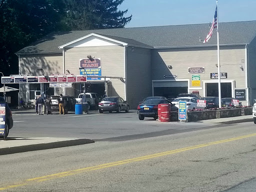 Goshen Car Wash Oil Express en Goshen