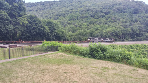 Tourist Attraction «Horseshoe Curve National Historic Landmark», reviews and photos, 2400 Veterans Memorial Hwy, Altoona, PA 16601, USA