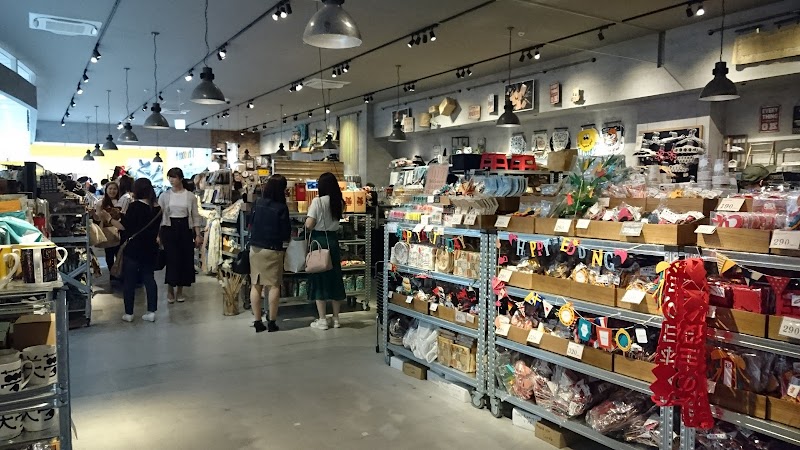 AWESOME STORE コクーンシティ店