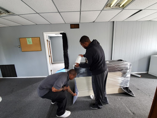 Moving and Storage Service «Two Men and a Truck», reviews and photos, 5930 Cheviot Rd, Cincinnati, OH 45247, USA