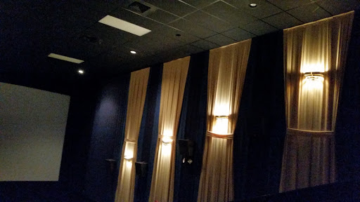 Movie Theater «Frank Theatres Spring Lane Stadium 10», reviews and photos, 1351 Douglas Dr, Sanford, NC 27330, USA