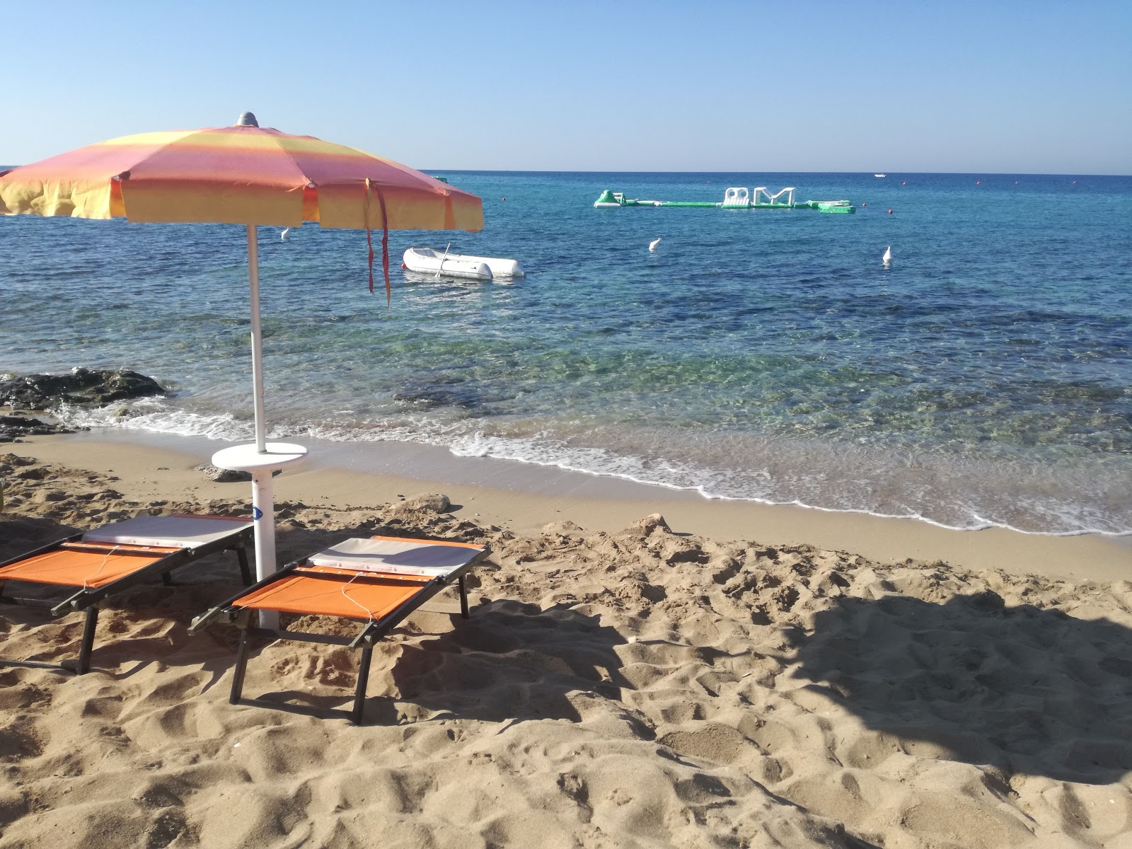 Felloniche Spiaggia'in fotoğrafı çok temiz temizlik seviyesi ile
