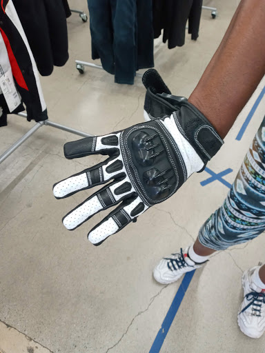 Motorcycle Parts Store «Cycle Gear», reviews and photos, 5577 Sepulveda Blvd, Culver City, CA 90230, USA