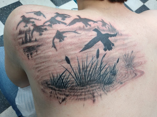 Tattoo Shop «Cloud 9 Tattoo», reviews and photos, 568 Dodge Ave NW, Elk River, MN 55330, USA