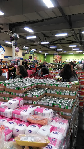 Grocery Store «El Super», reviews and photos, 14620 Parthenia St, Panorama City, CA 91402, USA