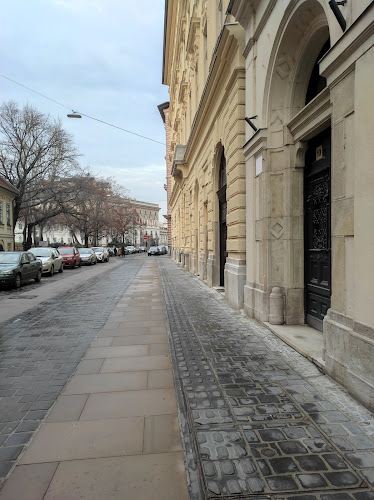 Budapest, Döbrentei utca 15, 1013 Magyarország