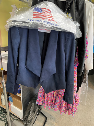 Dry Cleaner «TLC Cleaners», reviews and photos, 30827 Thousand Oaks Blvd, Westlake Village, CA 91362, USA