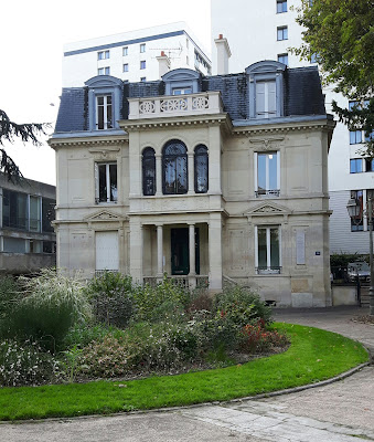 Mairie Service des sports à Suresnes