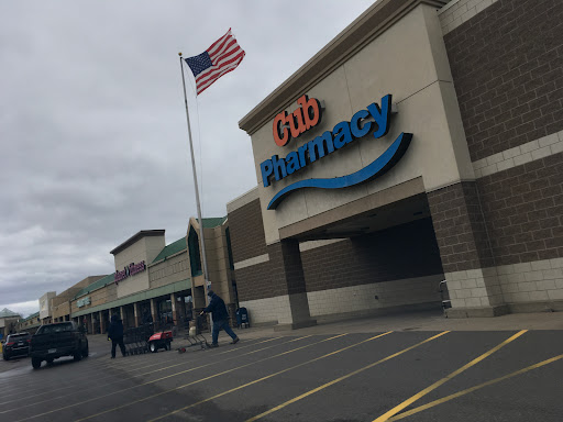 Shopping Mall «Sun Ray Shopping Center», reviews and photos, 2089 Old Hudson Rd, St Paul, MN 55119, USA