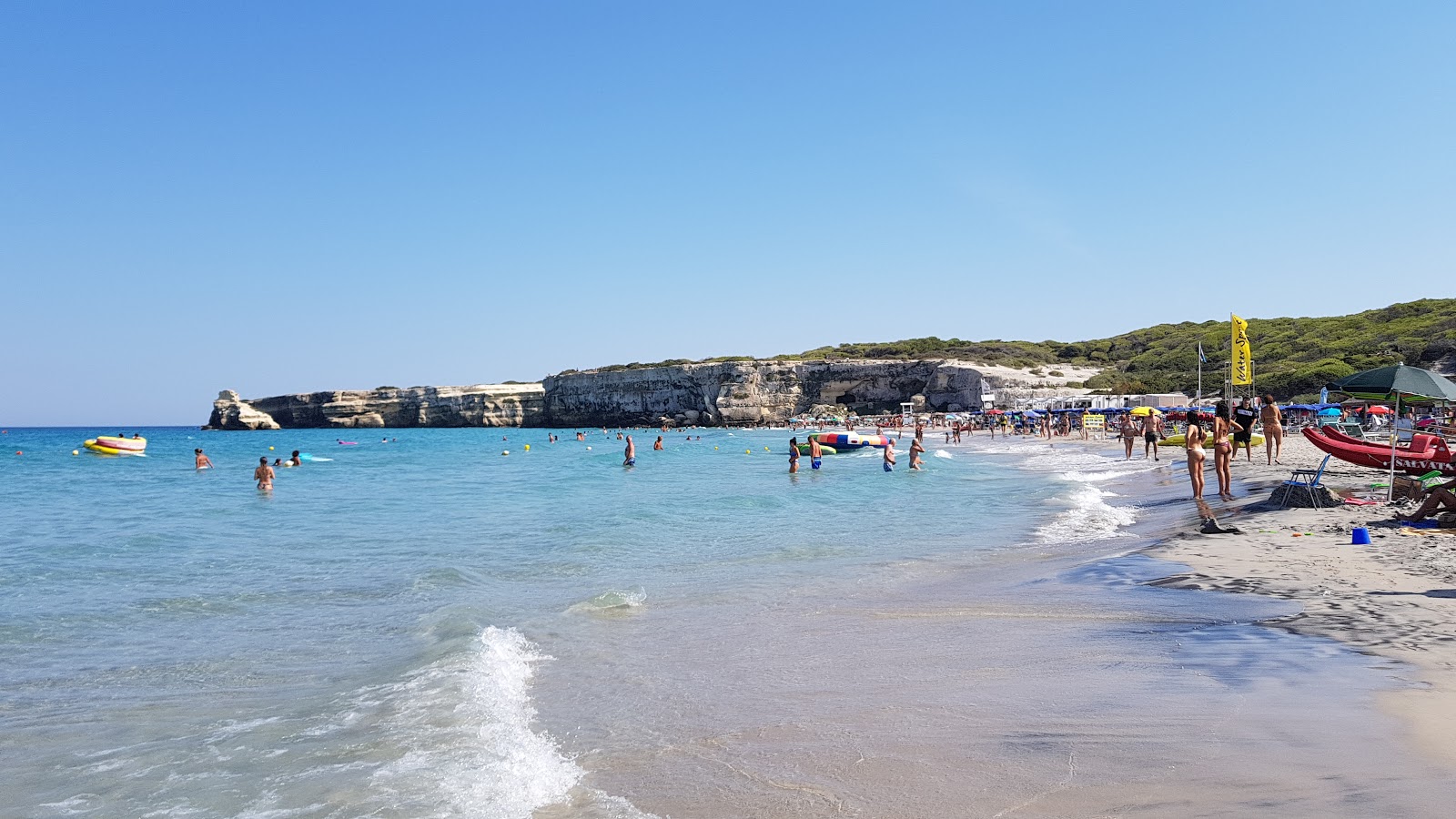 Spiaggia Torre dell'Orso'in fotoğrafı biraz temiz temizlik seviyesi ile