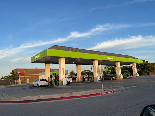 Supermarket «Walmart Neighborhood Market», reviews and photos, 720 W Pipeline Rd, Hurst, TX 76053, USA