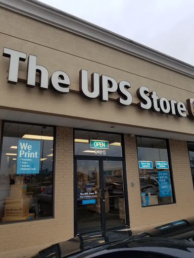 Shipping and Mailing Service «The UPS Store», reviews and photos, 510 E Loop 281 B, Longview, TX 75605, USA