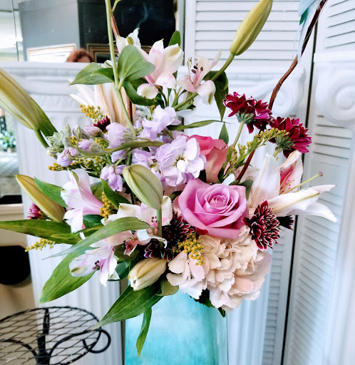 Florist «Fairview Flower Shop», reviews and photos, 1026 Sycamore Dr, Decatur, GA 30030, USA