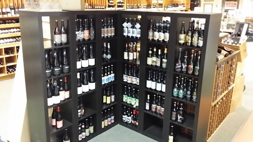 Liquor Store «Turnpike Spirit Shop & Wine Emporium», reviews and photos, 1838 Black Rock Turnpike, Fairfield, CT 06825, USA