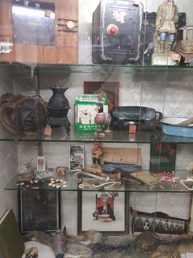 Antique Store «M & M Antiques & Collectibles», reviews and photos, 123 N Lewis St, Monroe, WA 98272, USA