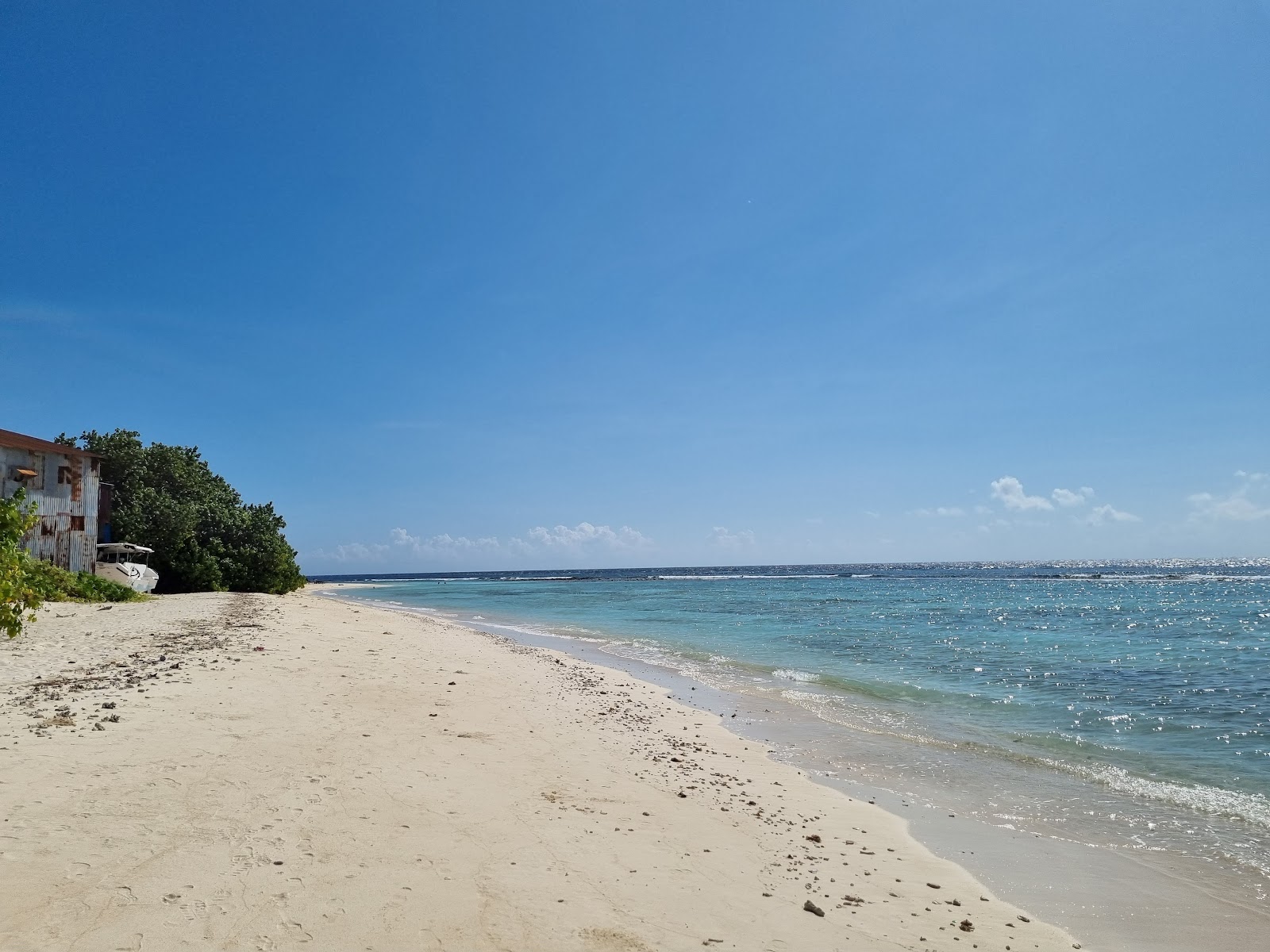 Foto de Rashdoo Beach - lugar popular entre los conocedores del relax