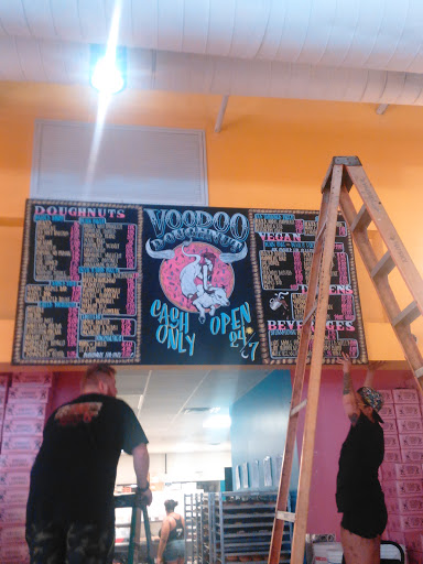 Donut Shop «Voodoo Doughnut», reviews and photos, 212 E 6th St, Austin, TX 78701, USA