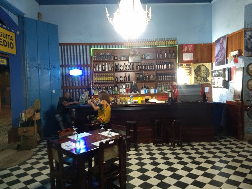 Bars for kids in Havana