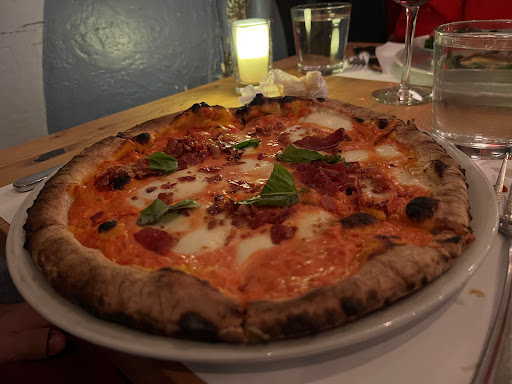 Via Forno Wood Fired Pizza & Vinoteca image 3