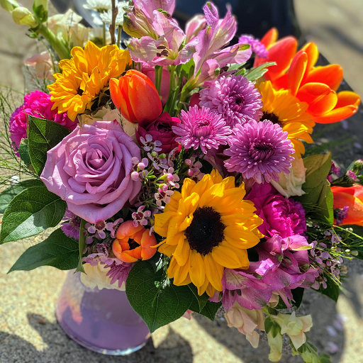 Florist «Wishing Well Floral», reviews and photos, 5656 Hood St #108, West Linn, OR 97068, USA