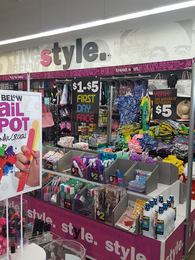 Variety Store «Five Below», reviews and photos, 9520 Village Pl Blvd, Brighton, MI 48116, USA